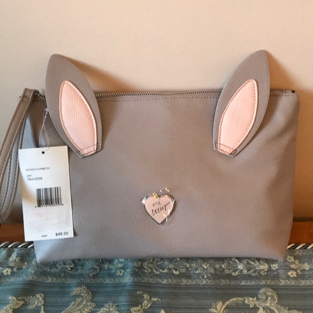 BETSEY JOHNSON COSMETIC BAG WITH STRAP 48.00 NWT - Picture 5 of 6